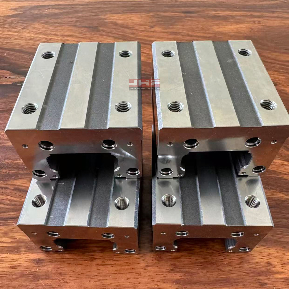 4-Head Multi Spindle Machining Center CNC Drilling Milling and Tapping Machine Tools V7B+4SP